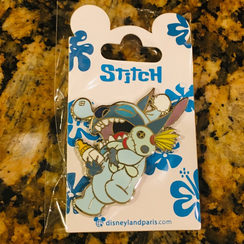 ✨ Disneyland Parks Paris Stitch Trading Pin ✨ NWT